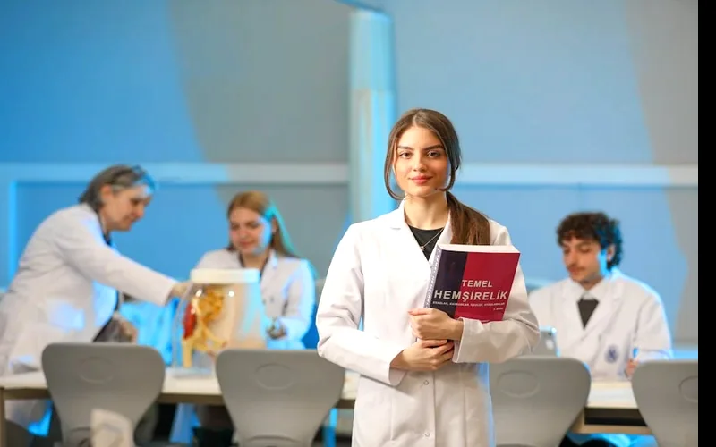 FP Auxiliar de Enfermería online